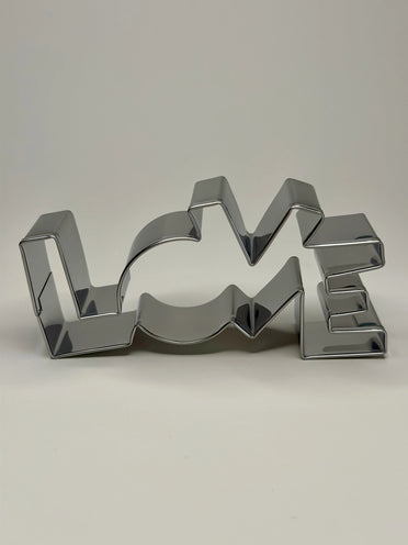 Love Traditional Cookie Cutter - image 1