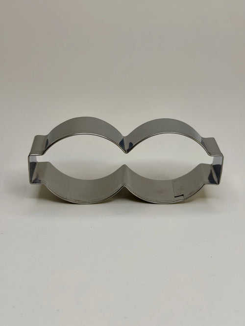 Minion Goggles Traditional Cookie Cutter - image 1