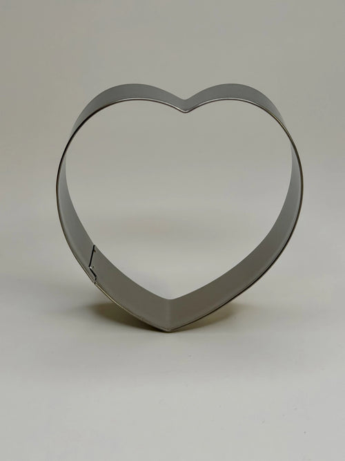 Rounded Heart Traditional Cookie Cutter - image 1